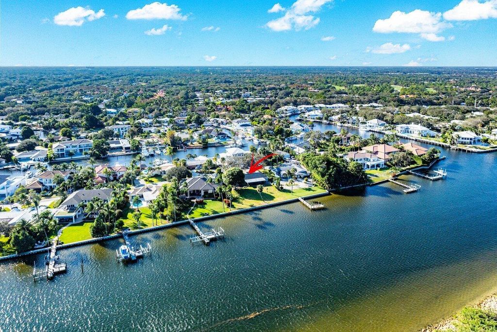 Photo of 14240 Paradise Point Road, Palm Beach Gardens, FL 33410 (MLS # R11042763)