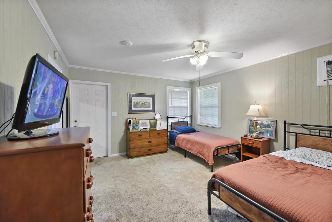 Saddle Trail Park of Wellington - Land