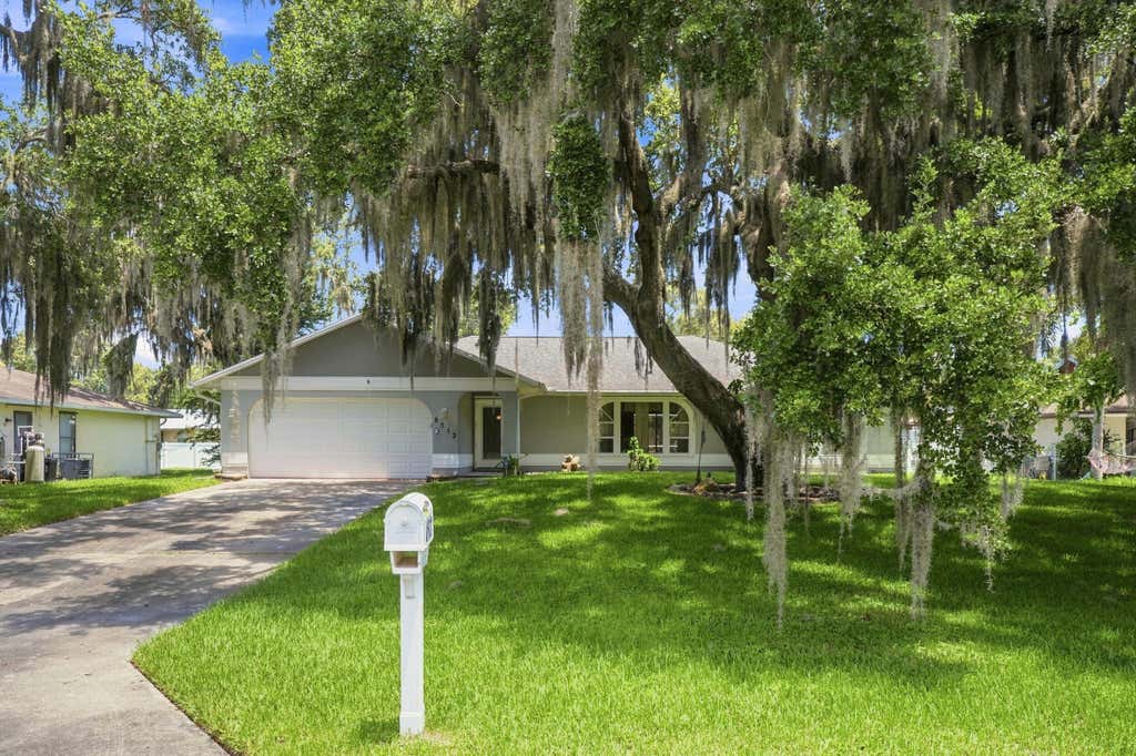 Photo of 6512 FLORA Way, Fort Pierce, FL 34951 (MLS # B26063860)