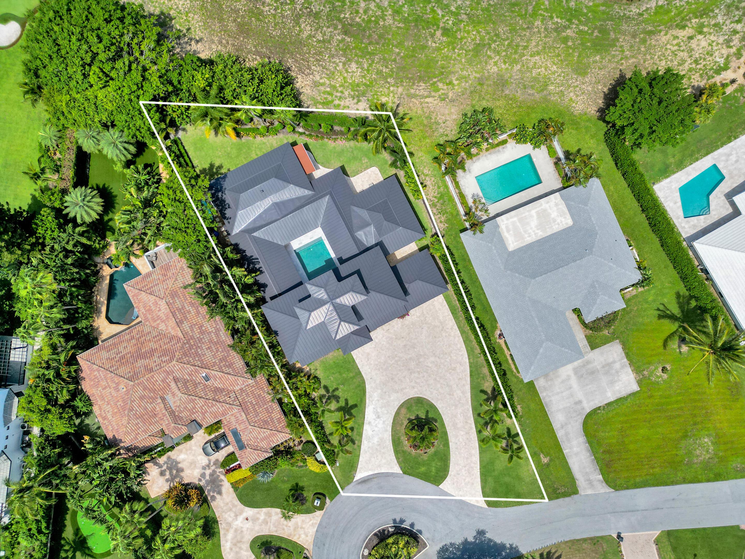 ROLLING HILLS - Residential