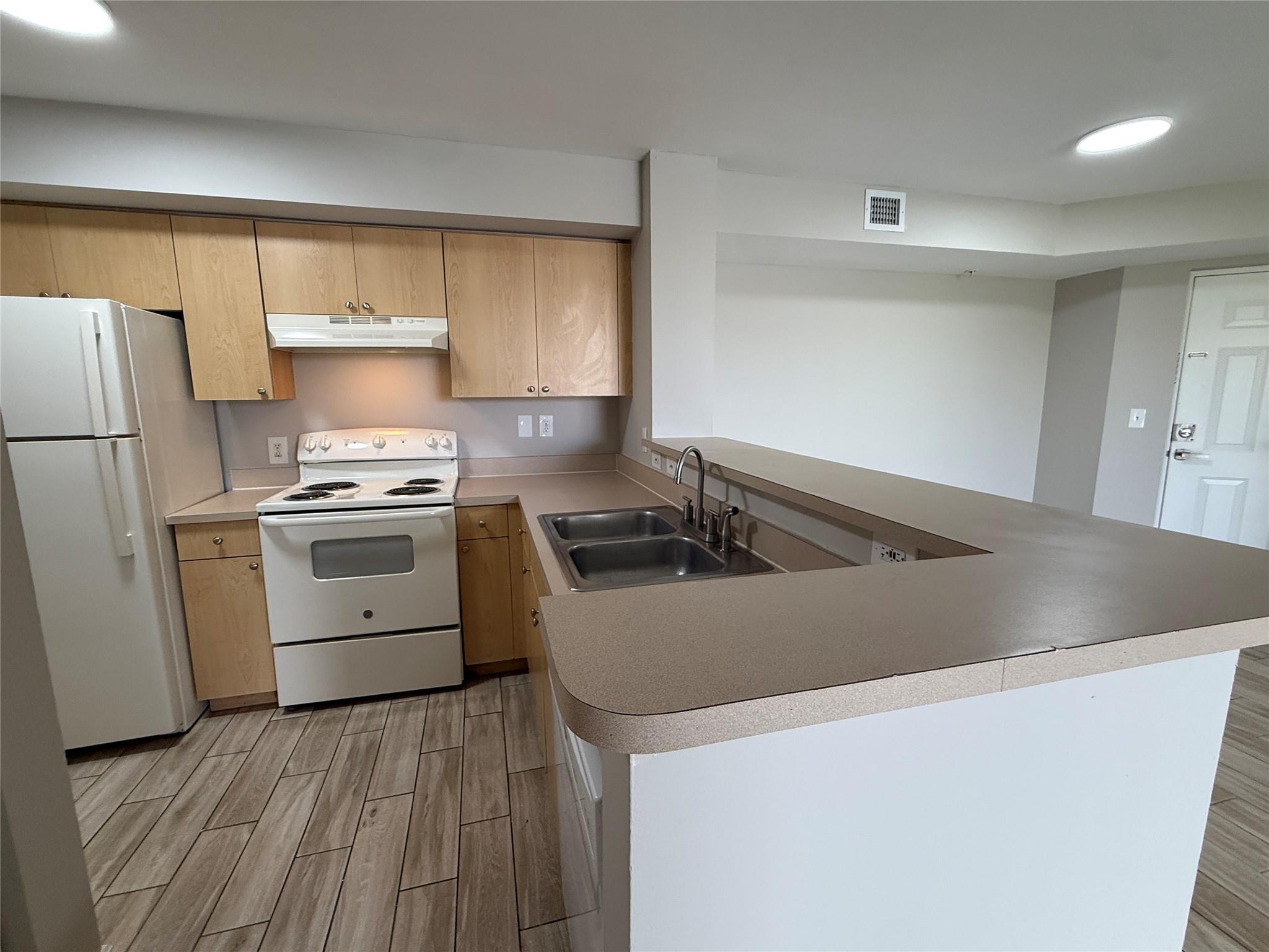 VVCC - Residential Lease