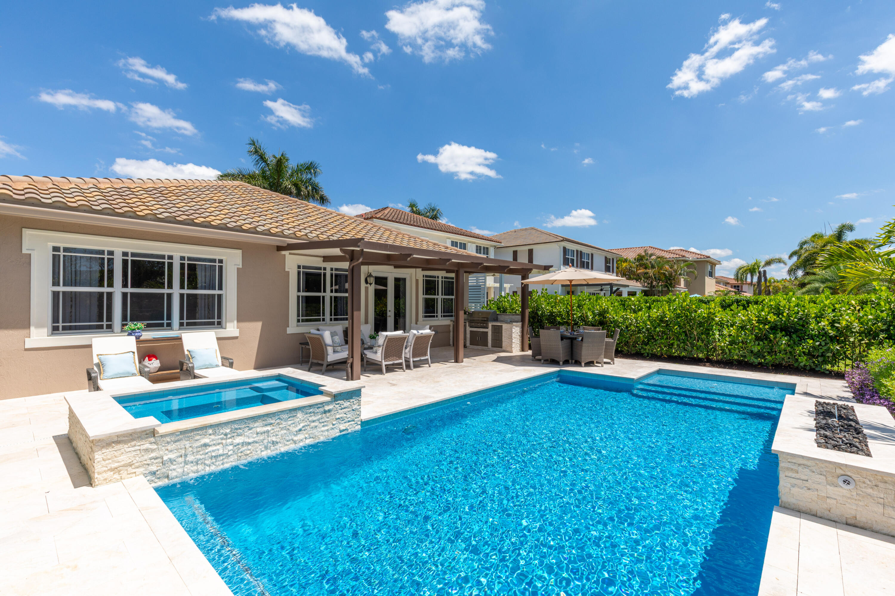 MiraLago - Residential