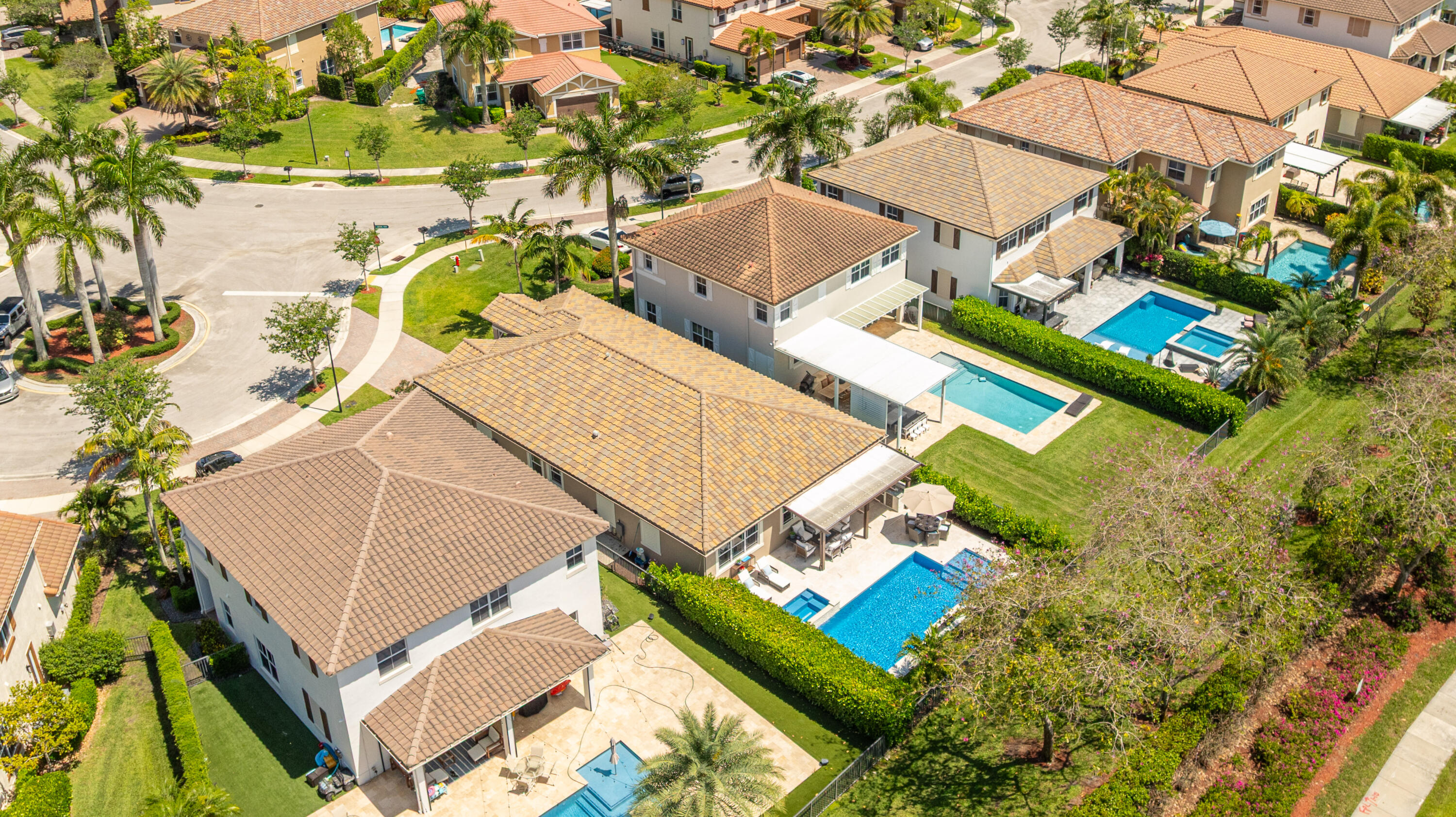 MiraLago - Residential