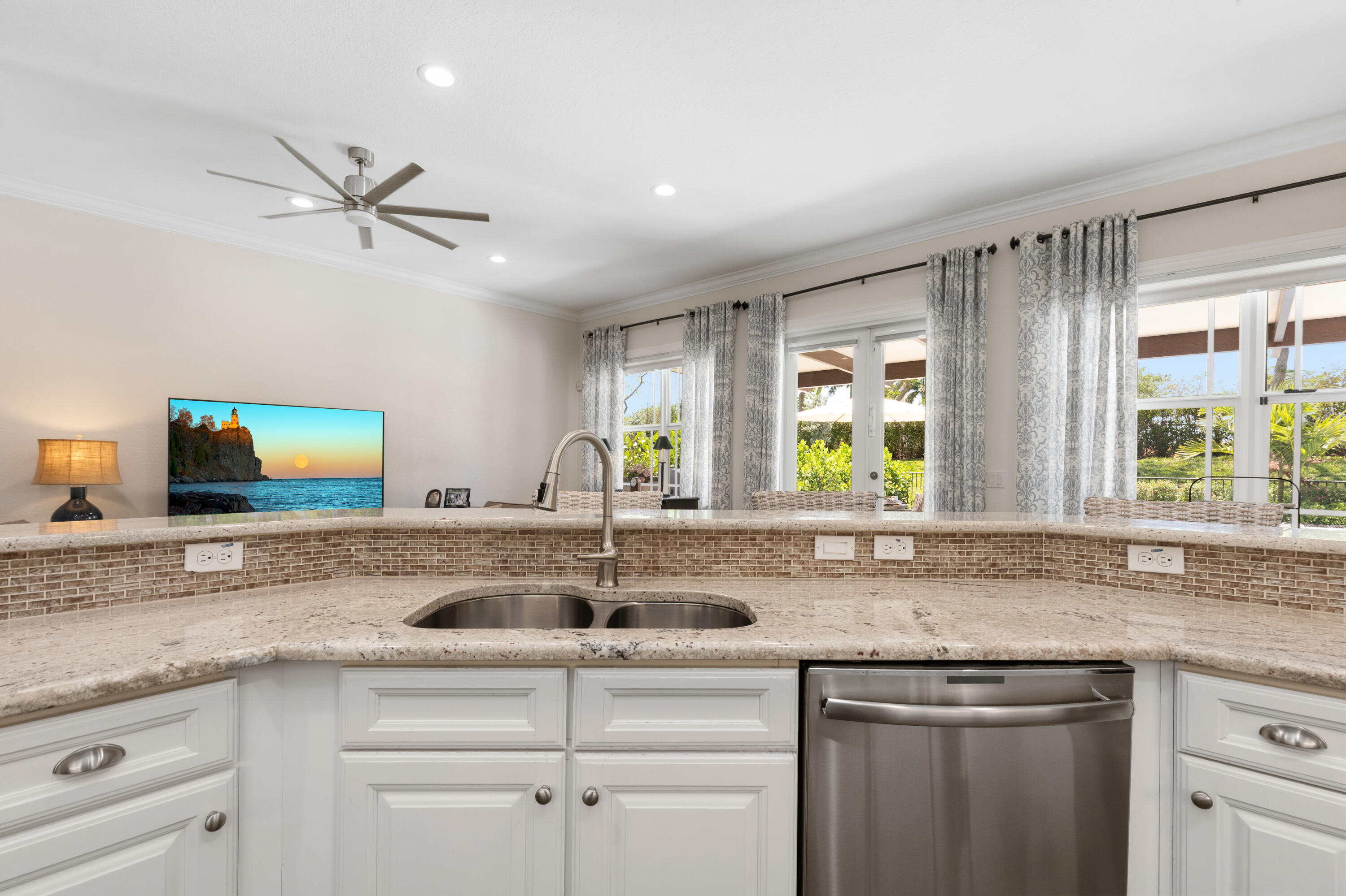 MiraLago - Residential