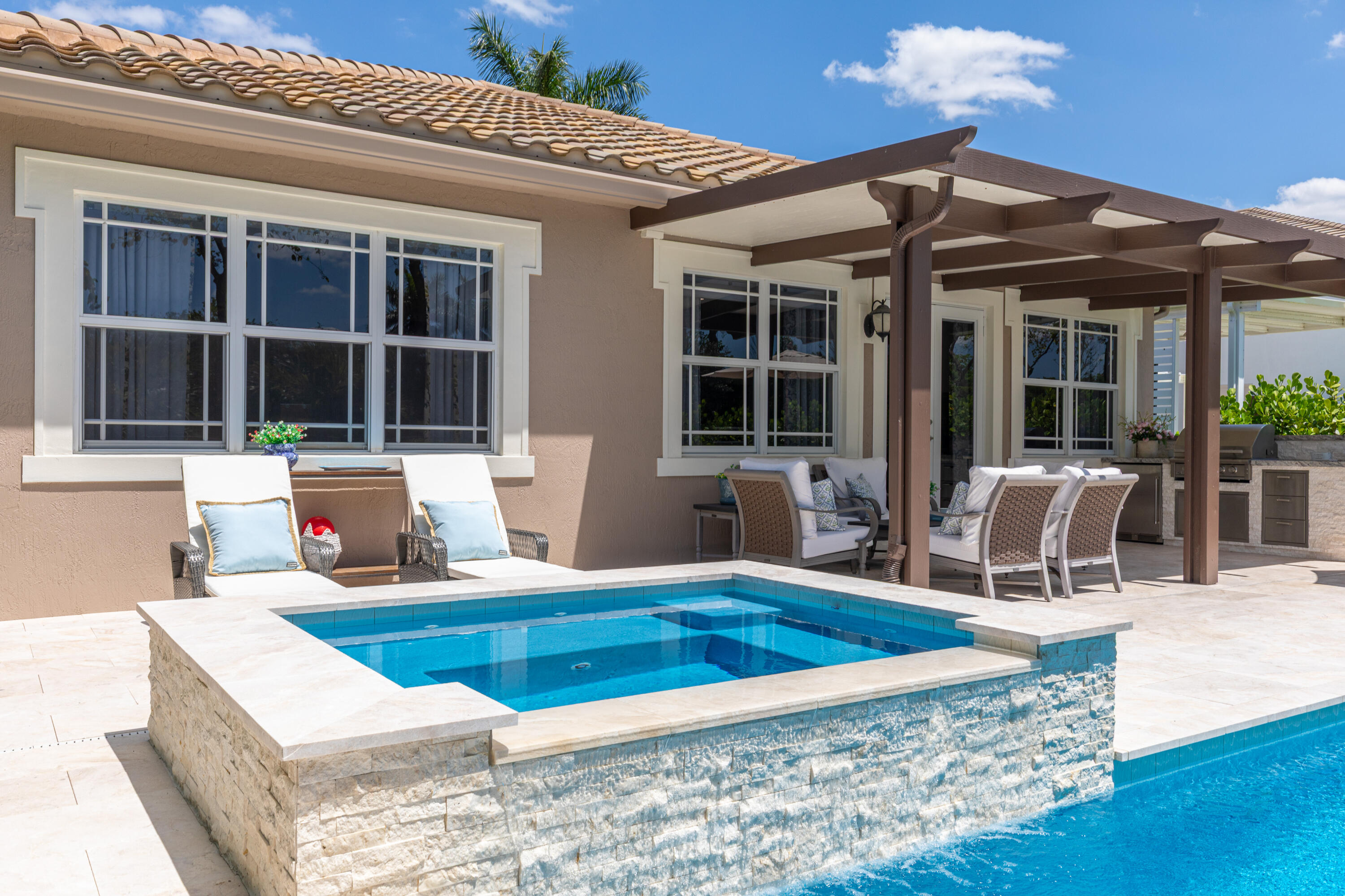 MiraLago - Residential
