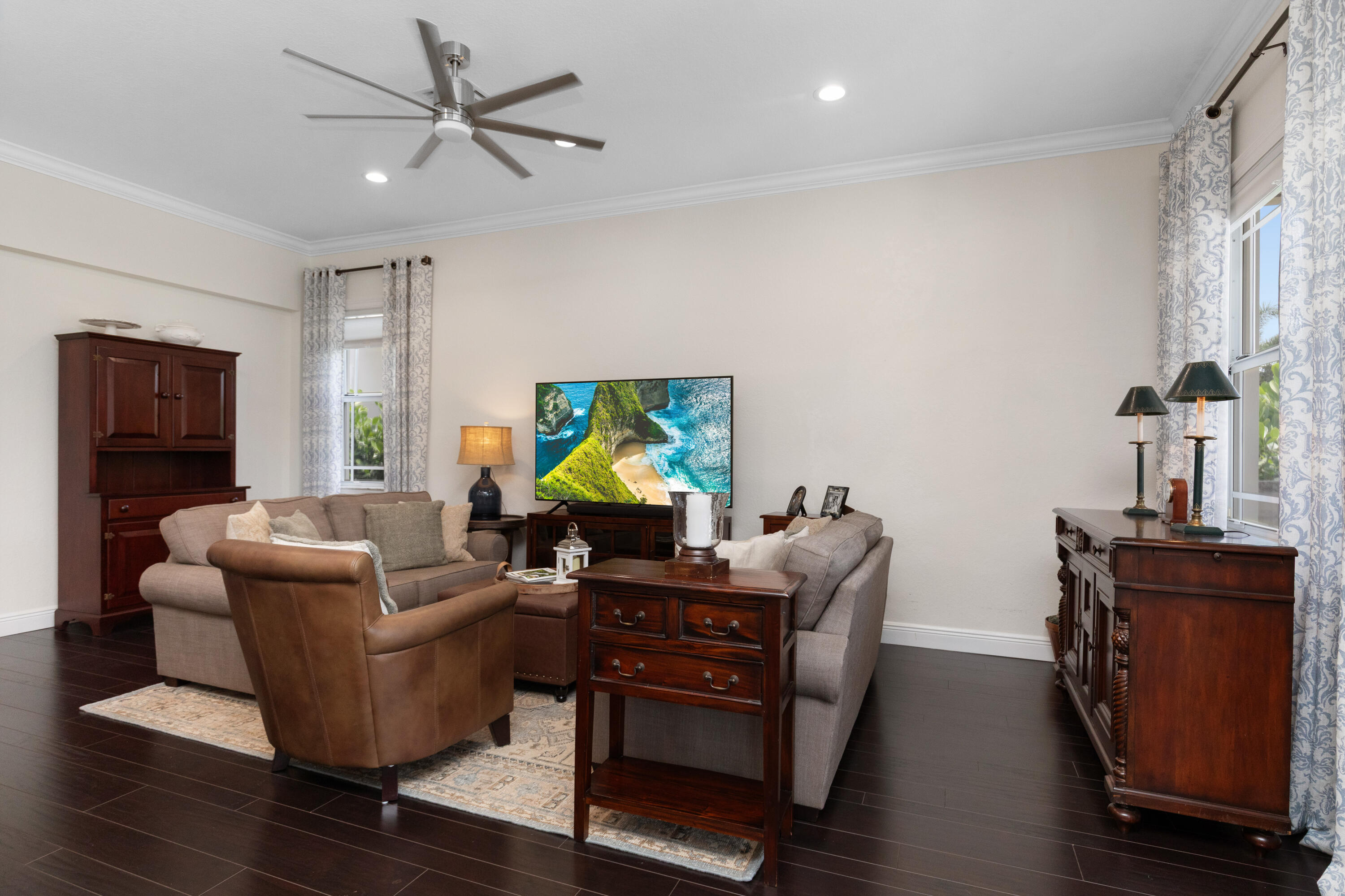 MiraLago - Residential
