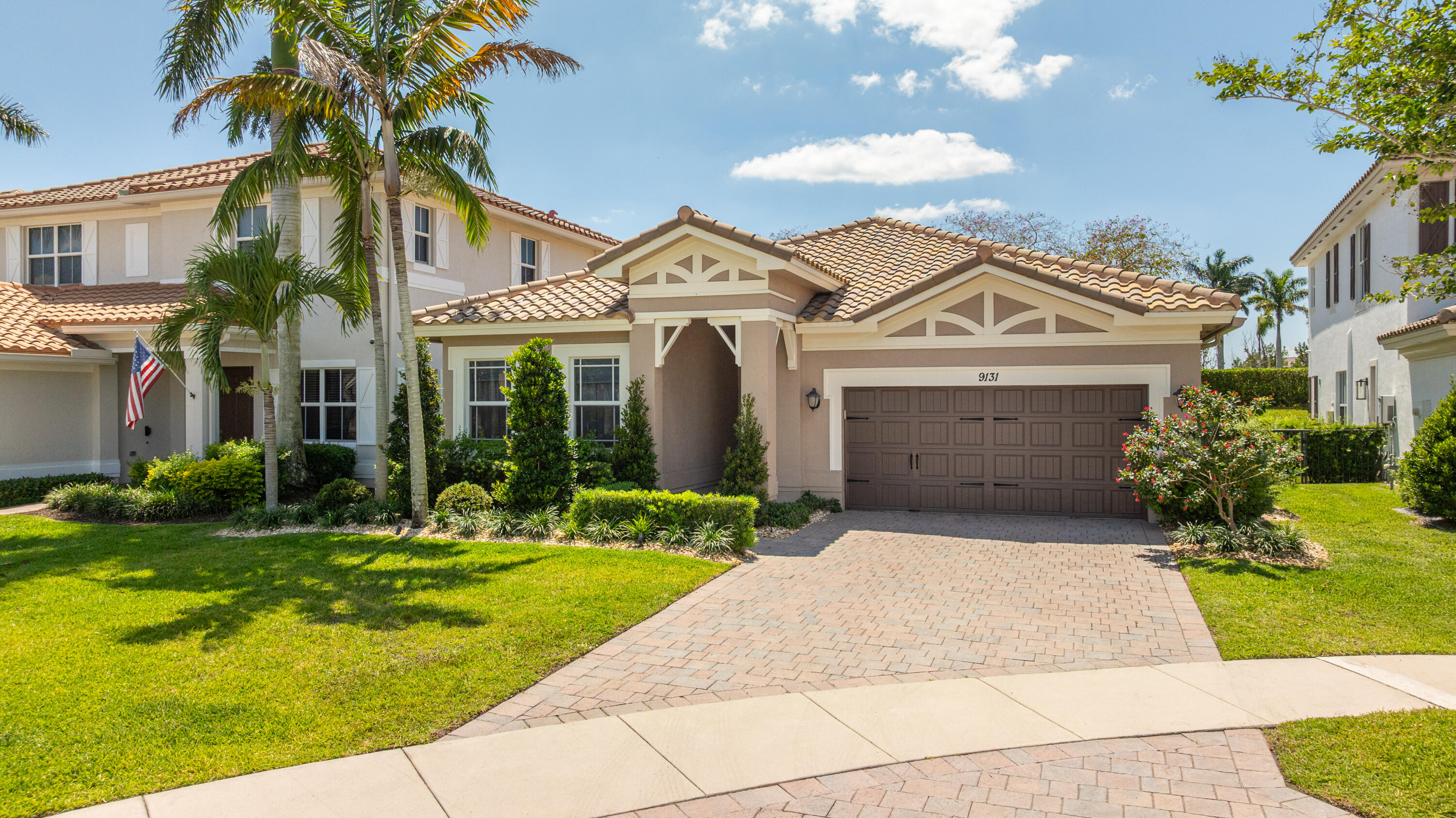 MiraLago - Residential