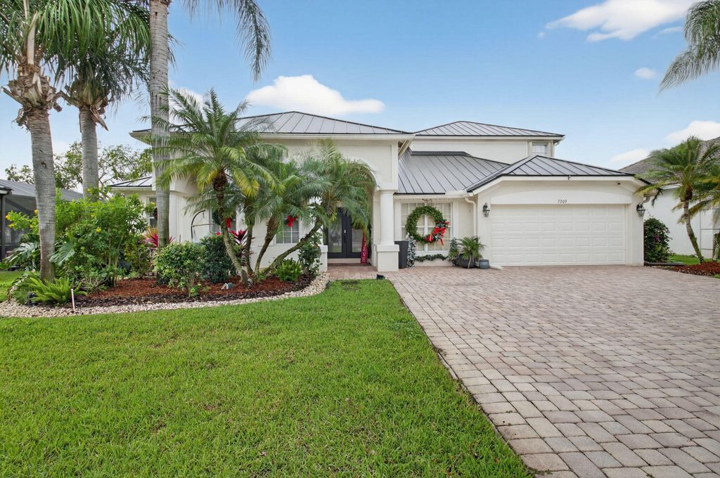 Photo of 7209 Serrano Terrace, Delray Beach, FL 33446 (MLS # R11149878)