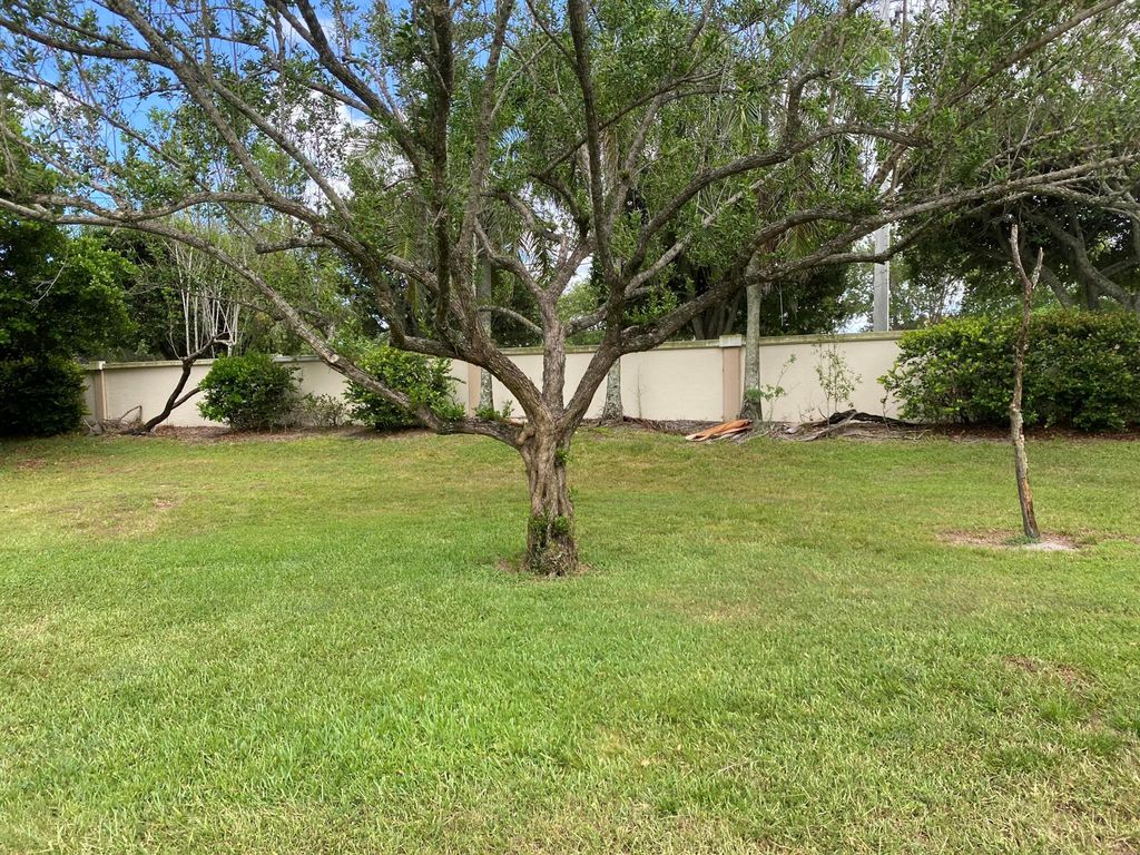 Photo of 12678 Via Ravenna, Boynton Beach, FL 33436 (MLS # R11101276)