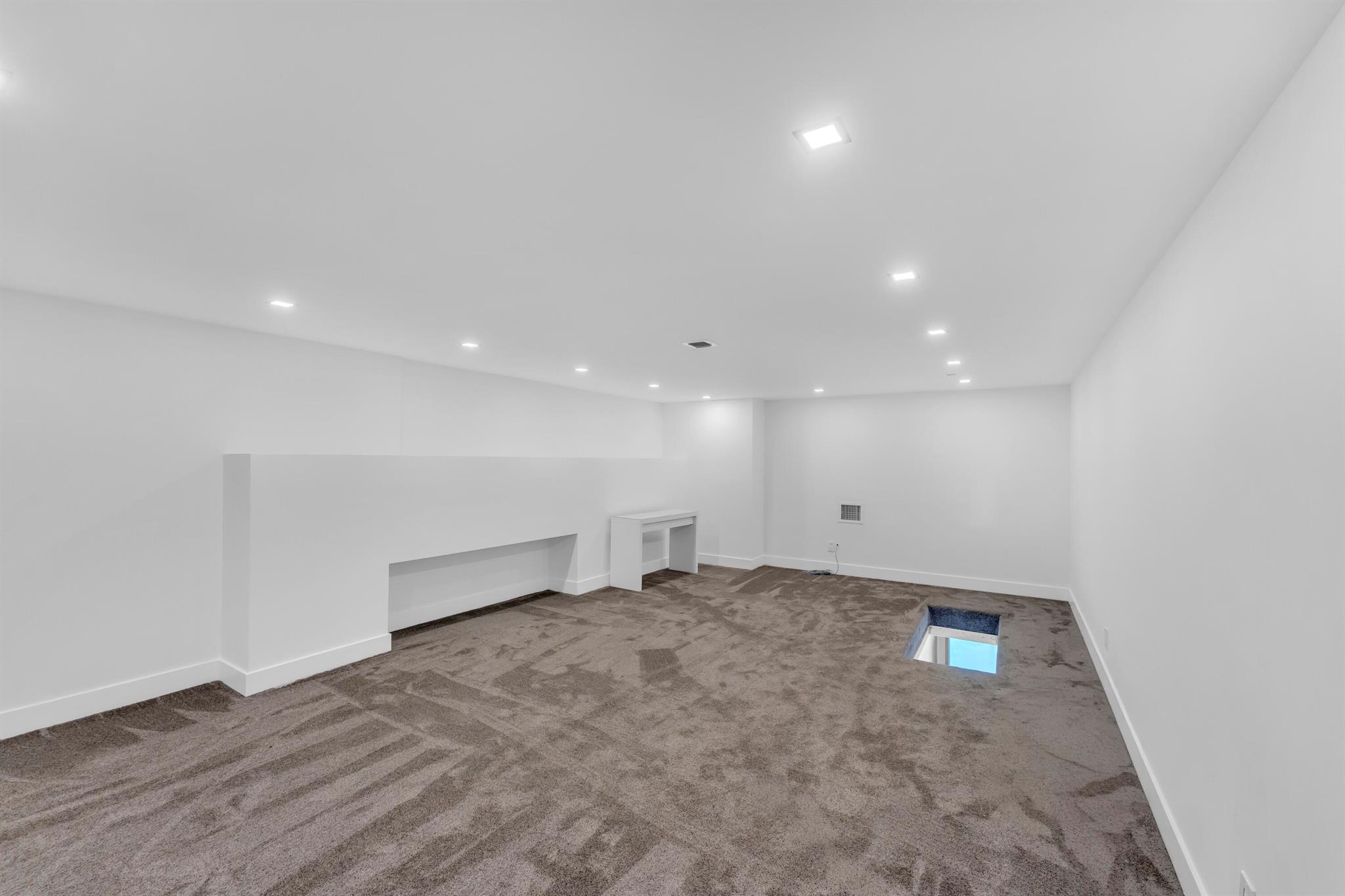 BEACH WAY HEIGHTS UNIT - Residential