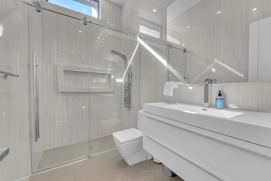 BEACH WAY HEIGHTS UNIT - Residential