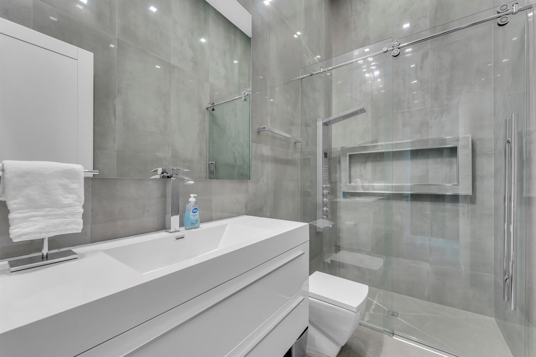 BEACH WAY HEIGHTS UNIT - Residential