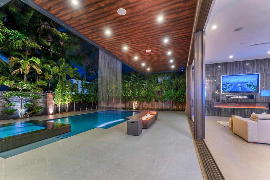 BEACH WAY HEIGHTS UNIT - Residential