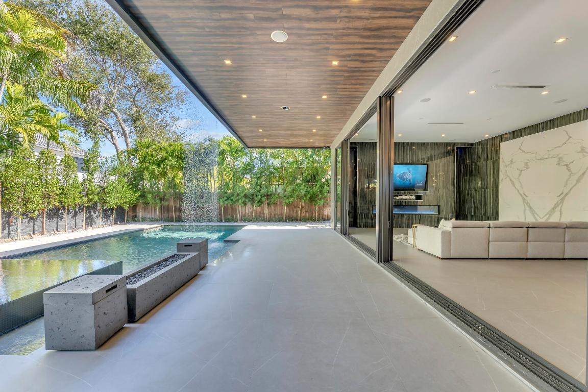 BEACH WAY HEIGHTS UNIT - Residential