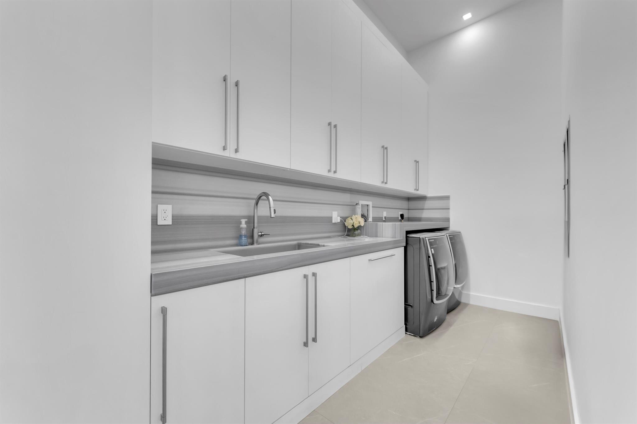 BEACH WAY HEIGHTS UNIT - Residential