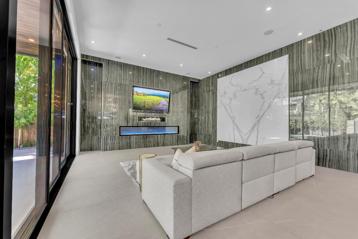 BEACH WAY HEIGHTS UNIT - Residential