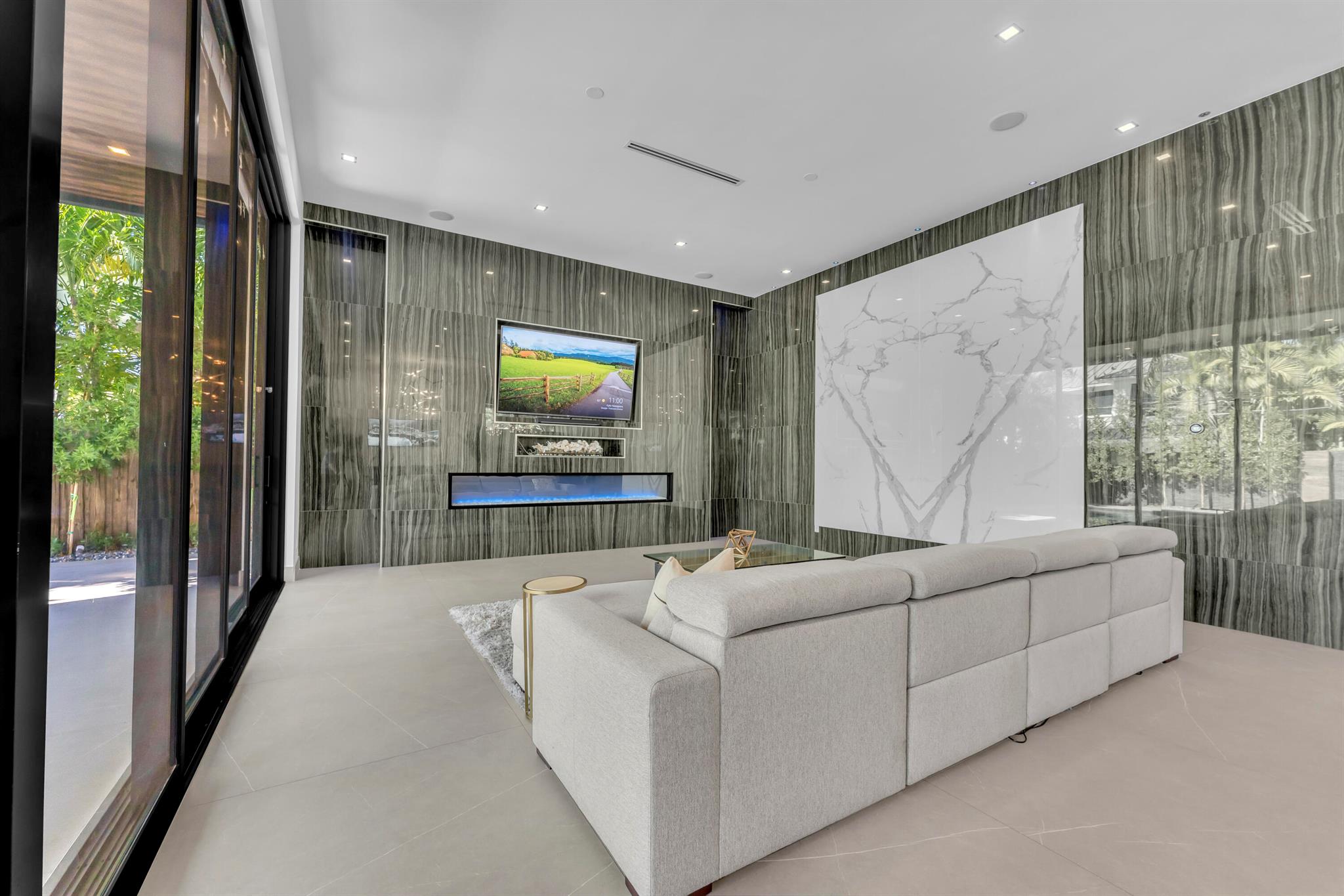 BEACH WAY HEIGHTS UNIT - Residential