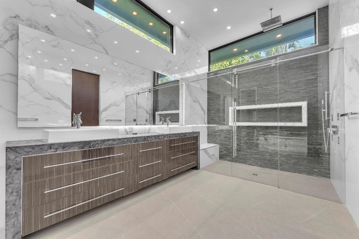 BEACH WAY HEIGHTS UNIT - Residential