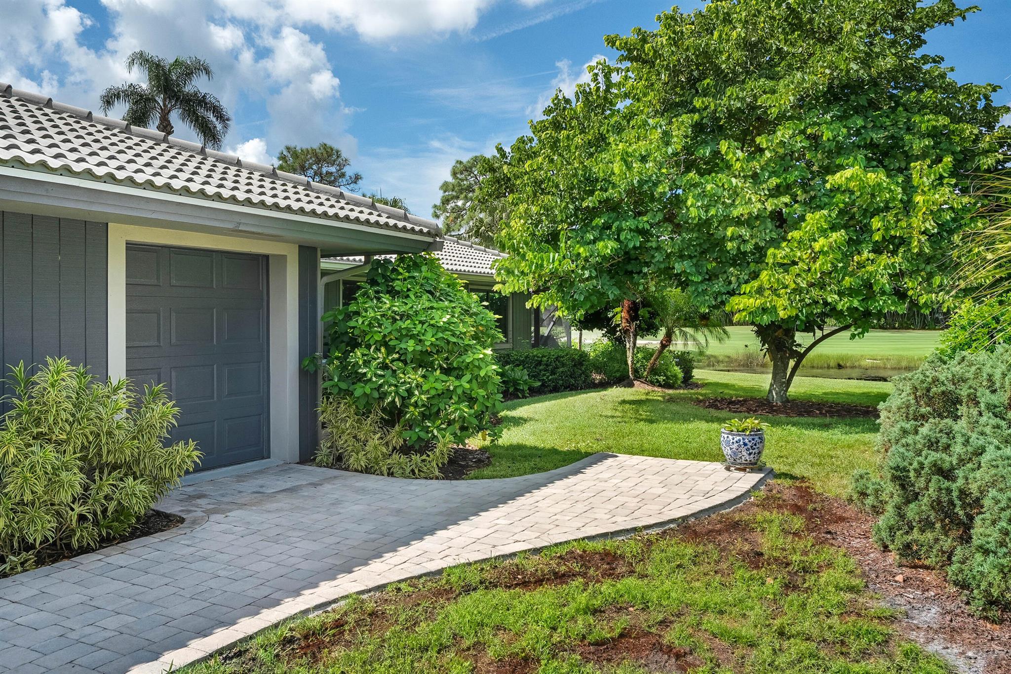 PIPERS LANDING - Residential
