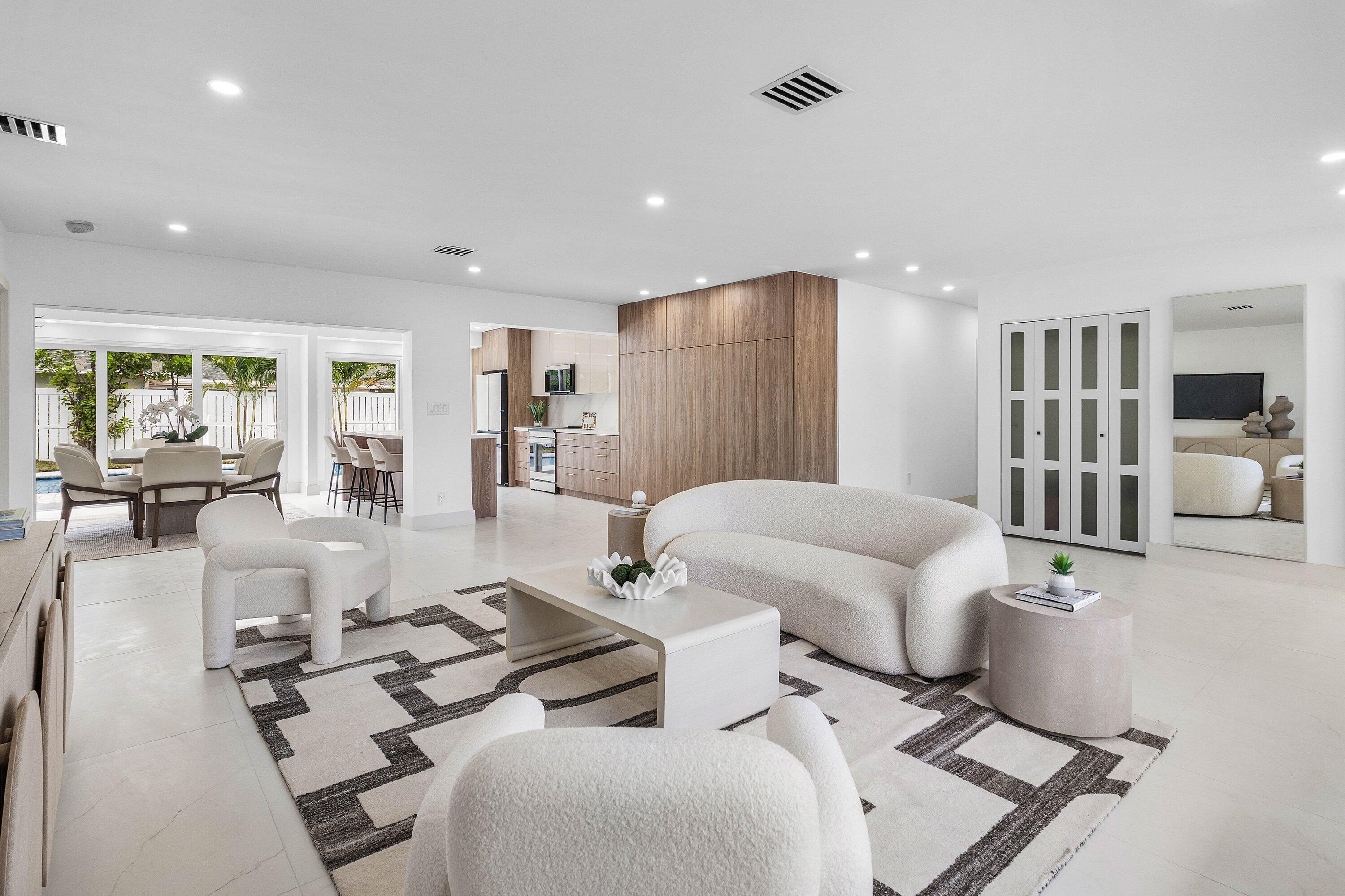 921 SW 11TH Terrace