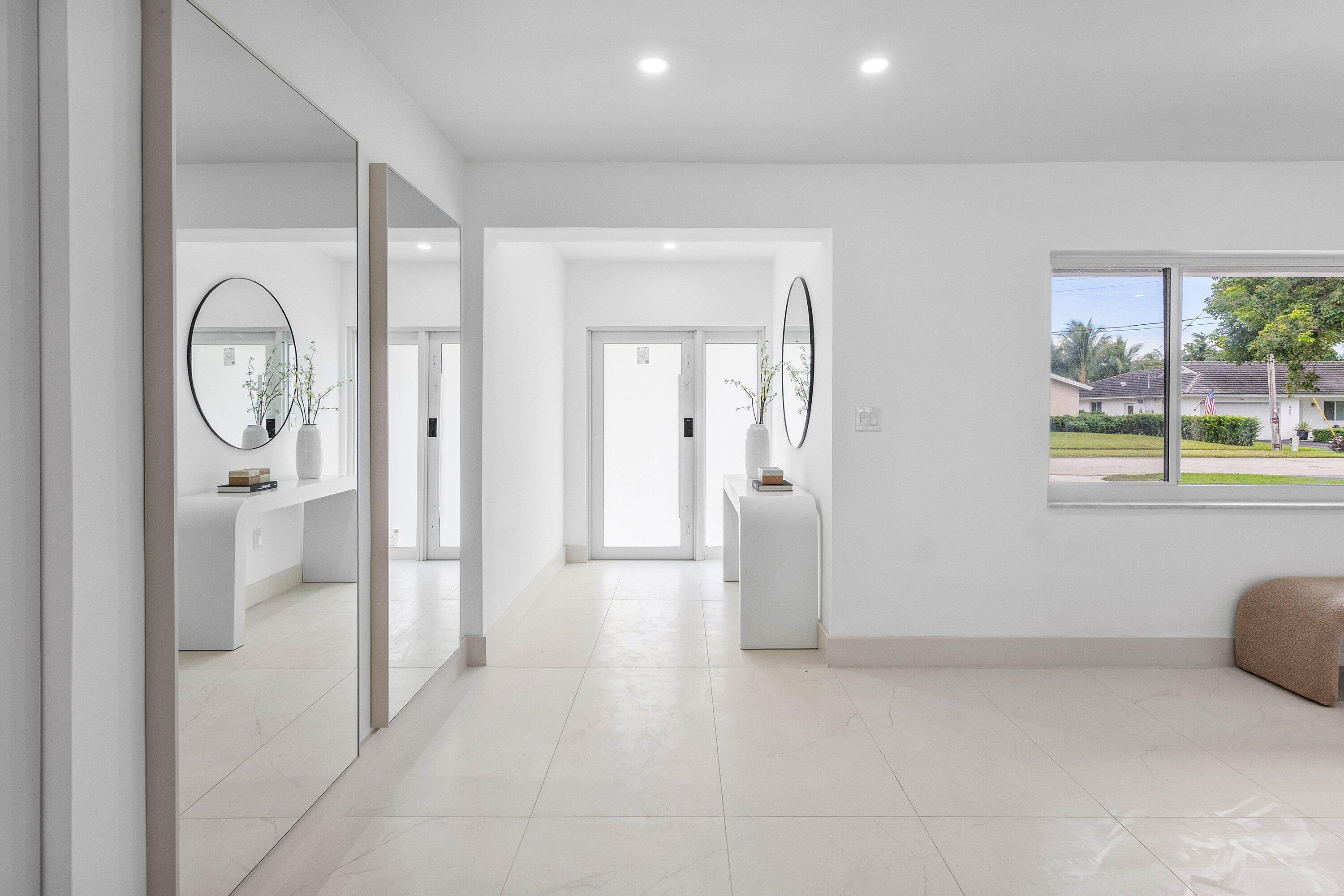 921 SW 11TH Terrace