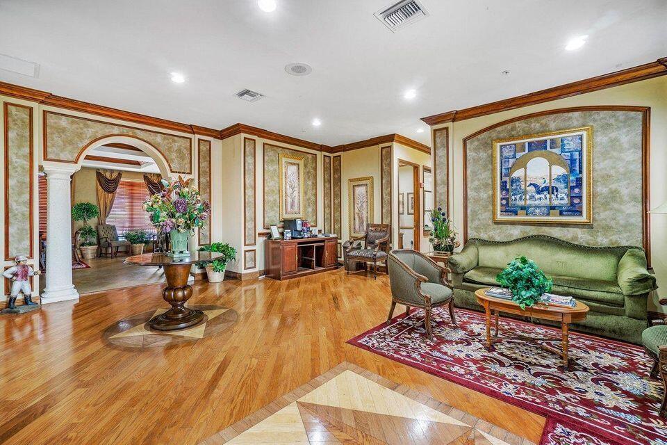 ST ANDREWS AT POLO CLUB CONDO - Residential Lease