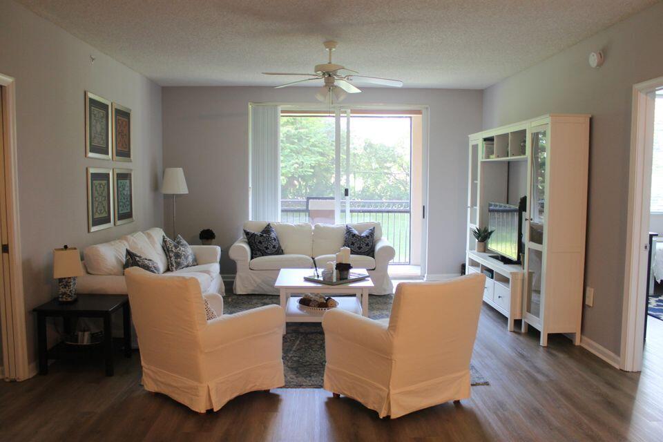 ST ANDREWS AT POLO CLUB CONDO - Residential Lease