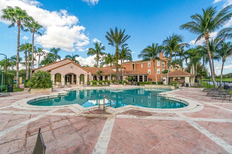 ST ANDREWS AT POLO CLUB CONDO - Residential Lease