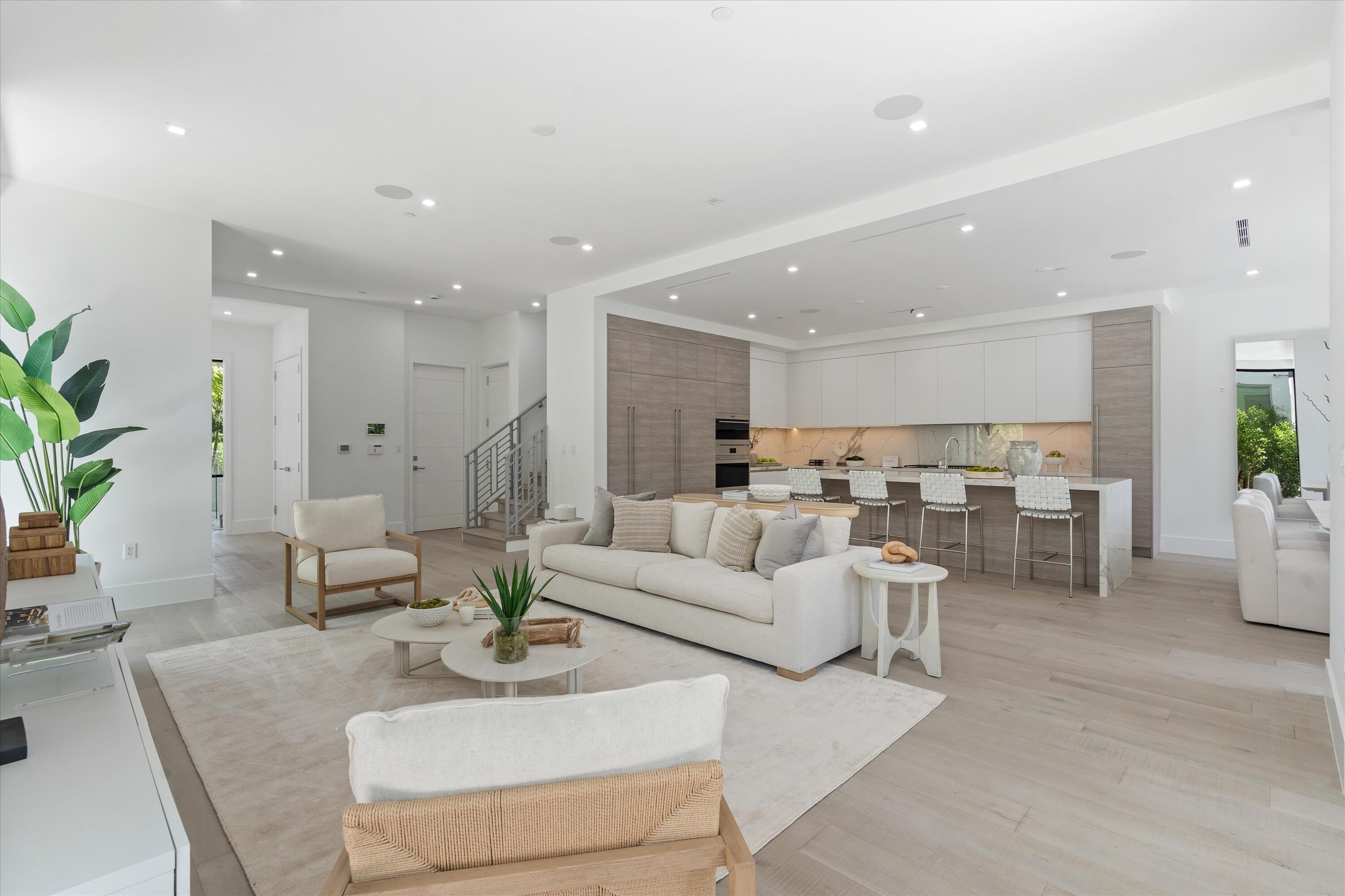 ESTATES AT OCEAN DELRAY - Residential