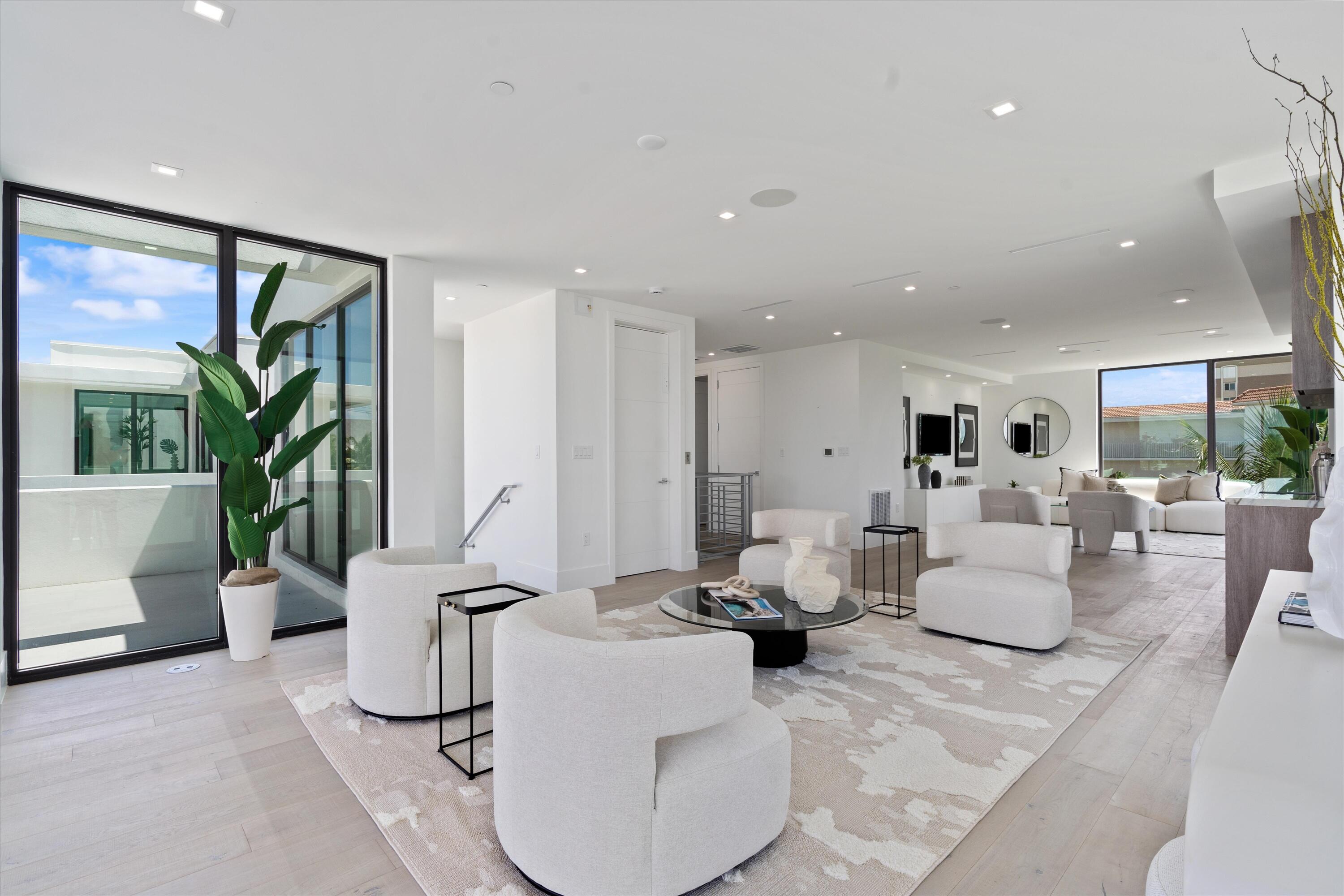 ESTATES AT OCEAN DELRAY - Residential