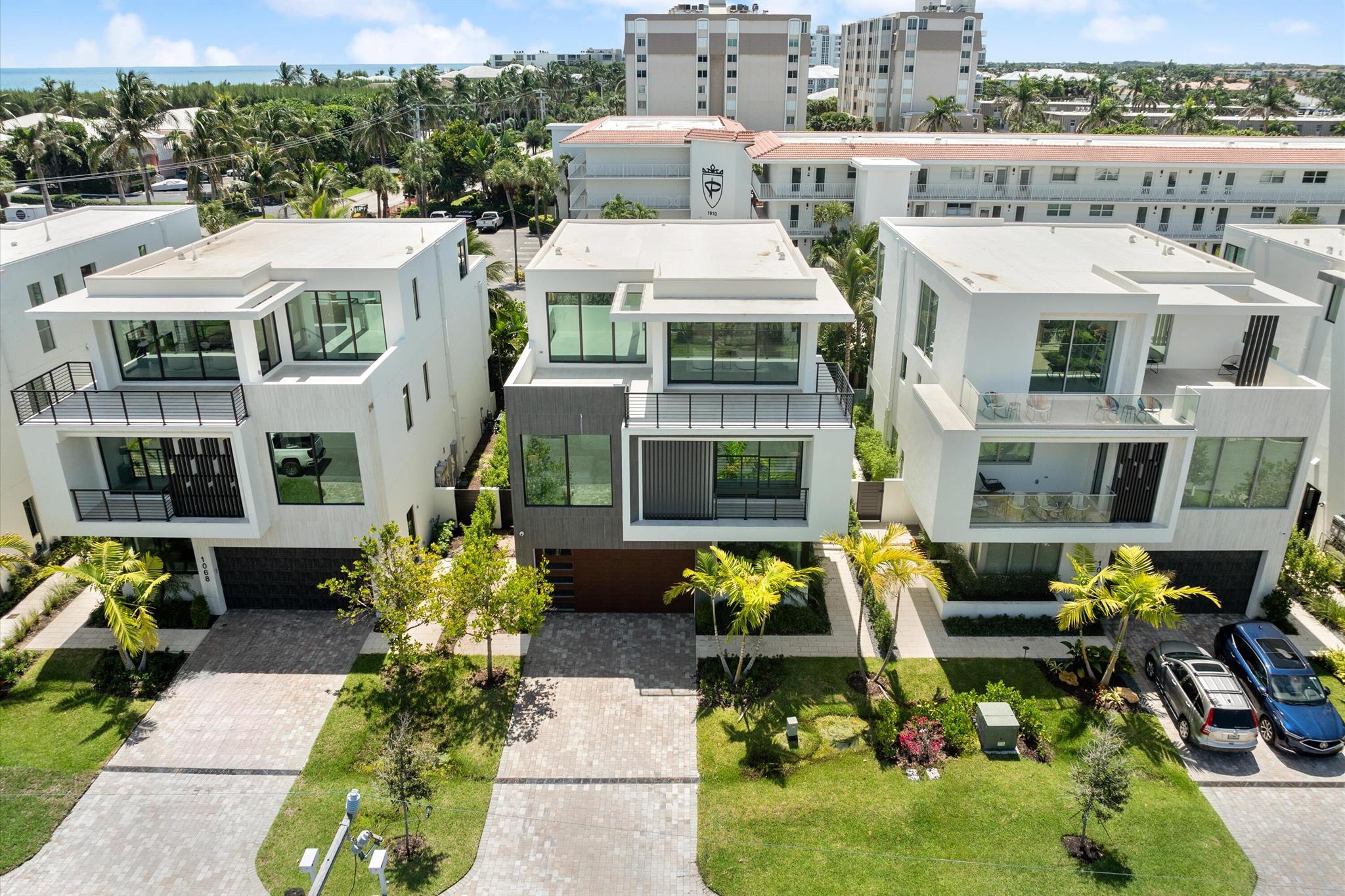 ESTATES AT OCEAN DELRAY - Residential