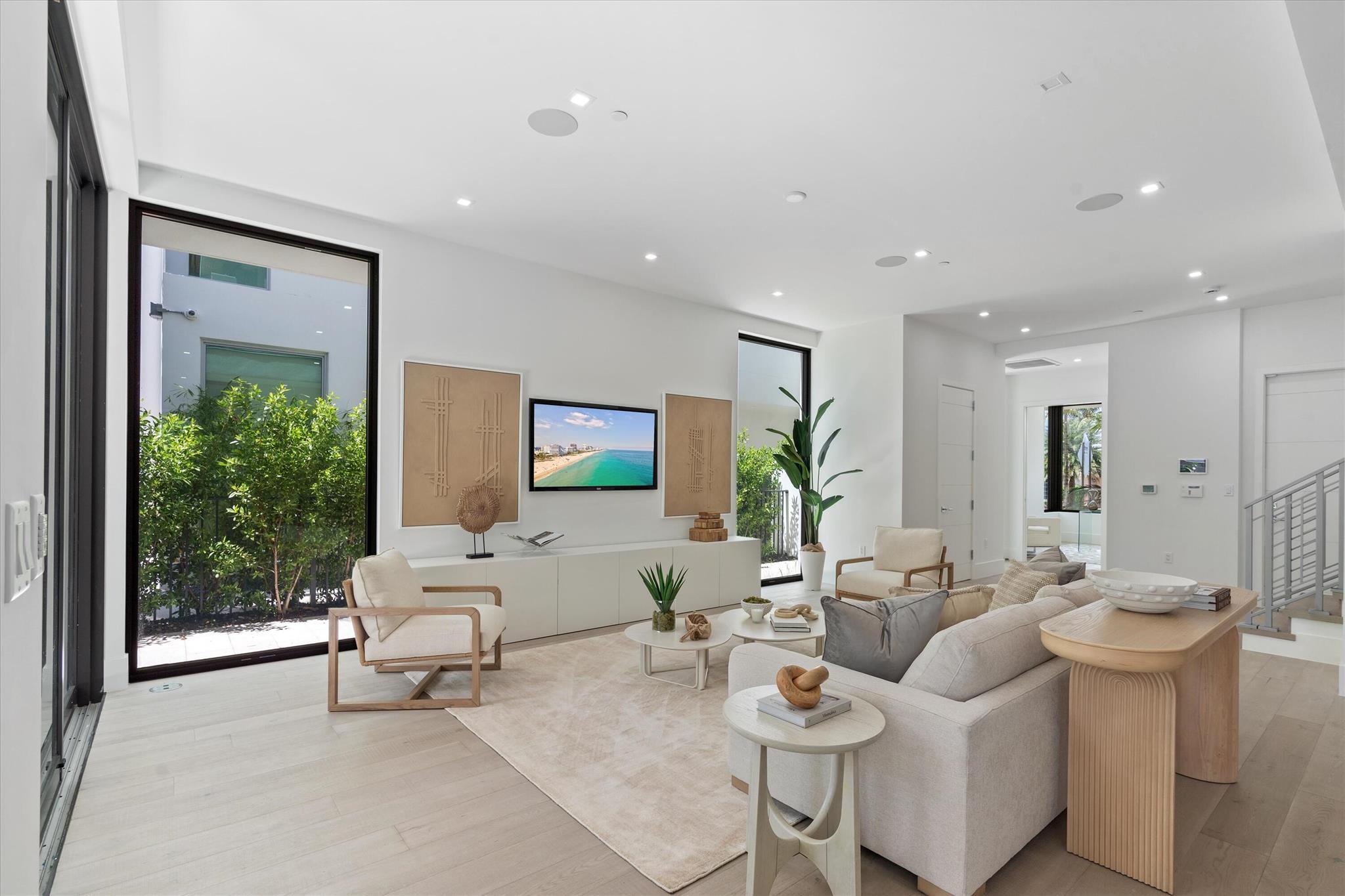 ESTATES AT OCEAN DELRAY - Residential