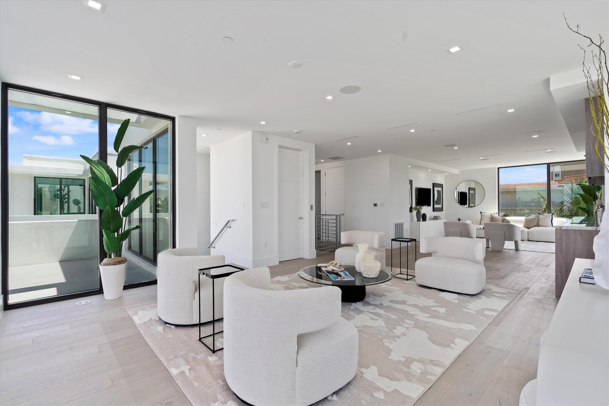 ESTATES AT OCEAN DELRAY - Residential