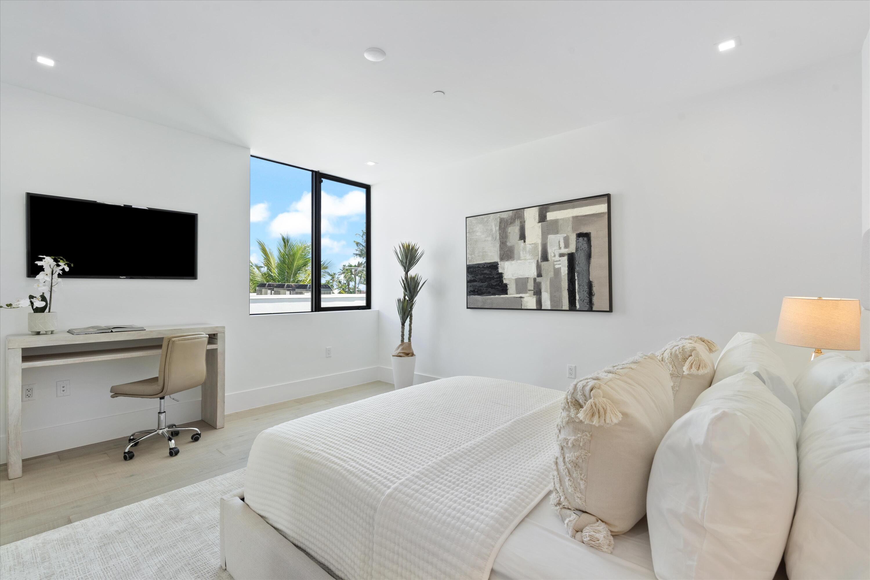 ESTATES AT OCEAN DELRAY - Residential