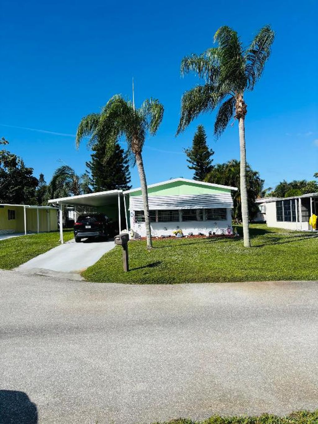 Photo of 8 Montilla Way, Port Saint Lucie, FL 34952 (MLS # R11140141)