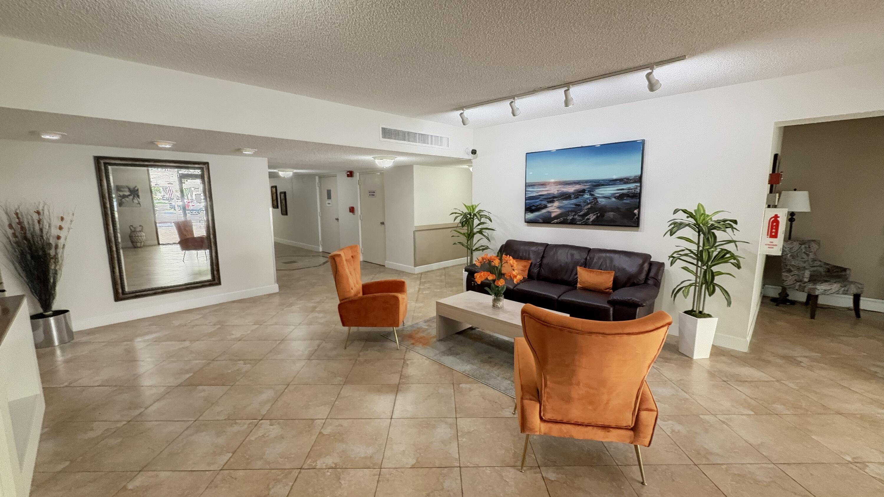 NO 76 PALM-AIRE COUNTRY CLUB - Residential Lease
