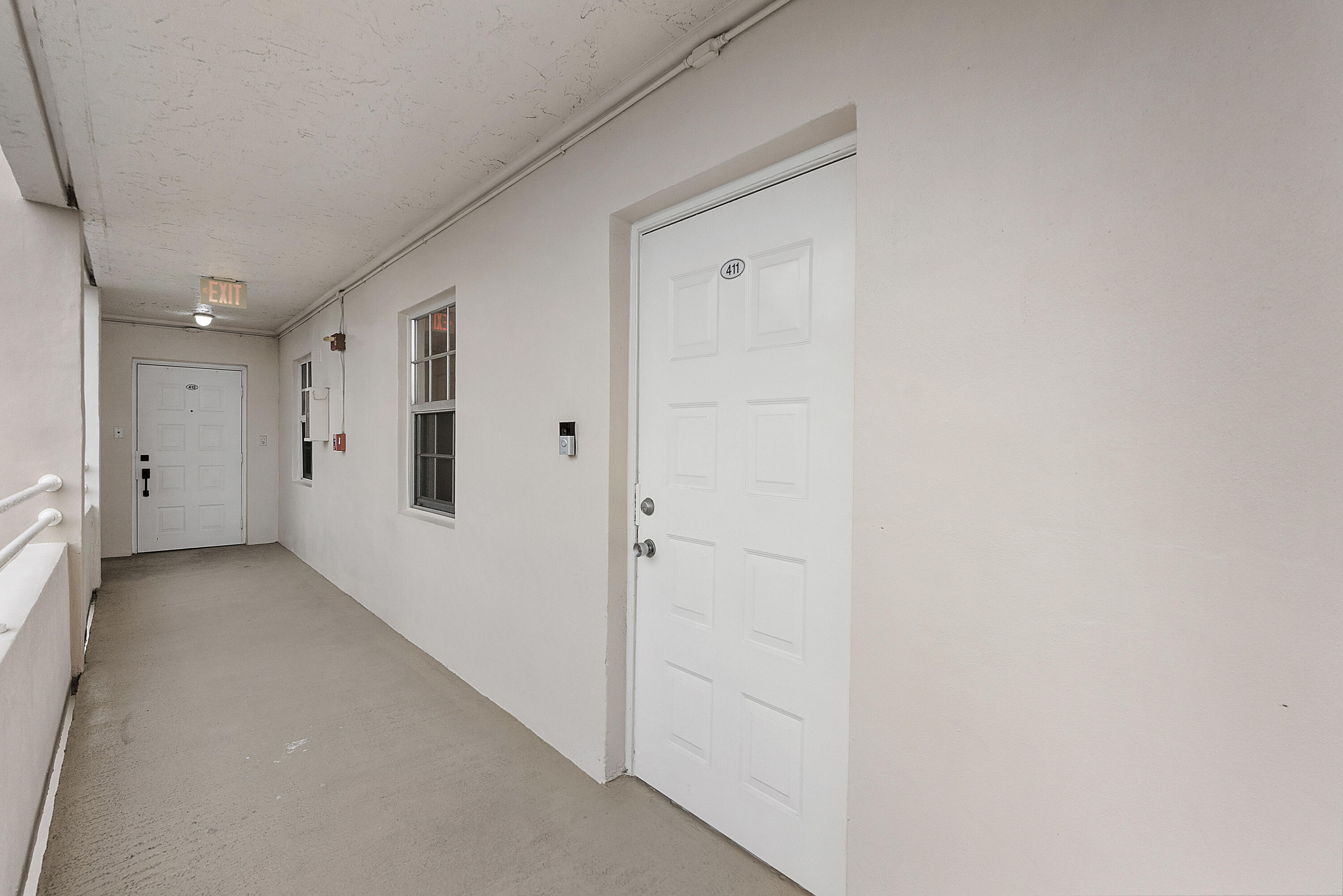 NO 76 PALM-AIRE COUNTRY CLUB - Residential Lease
