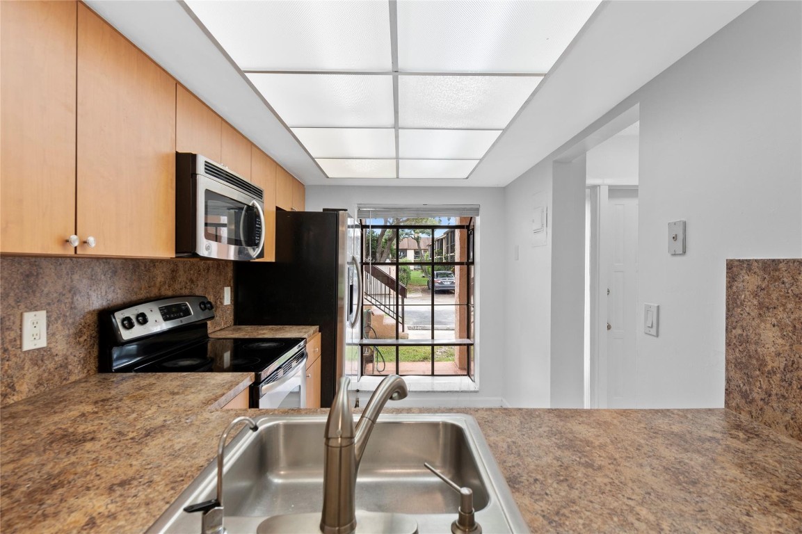 2355 SW 15th Street 75