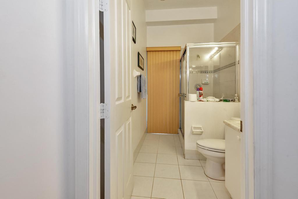 Isla Del Sol 85-32 B - Residential
