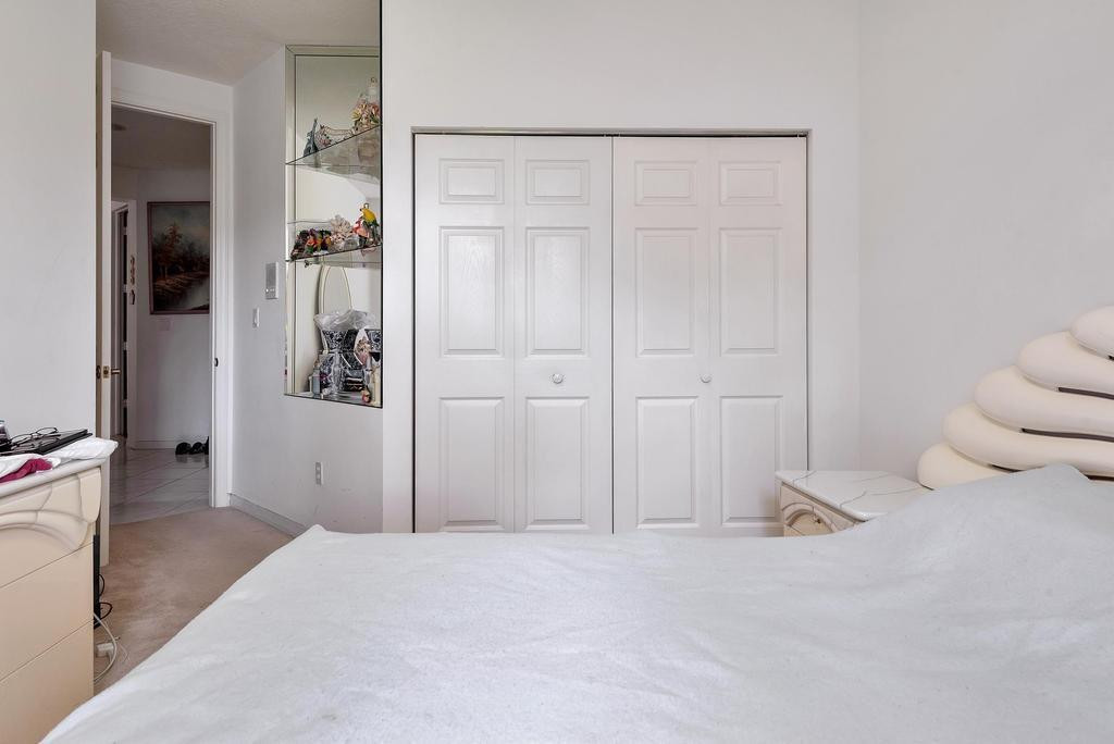 Isla Del Sol 85-32 B - Residential