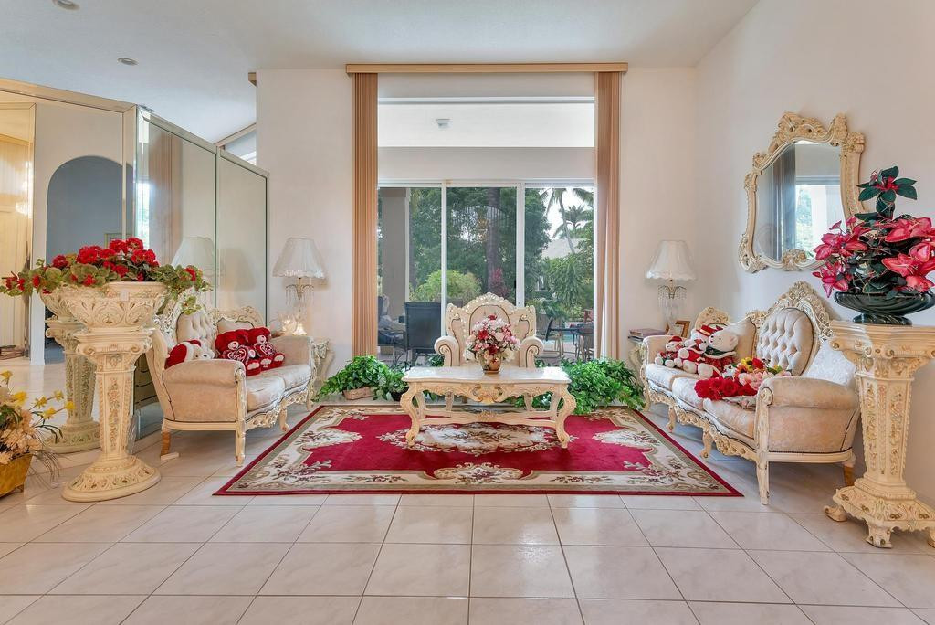 Isla Del Sol 85-32 B - Residential