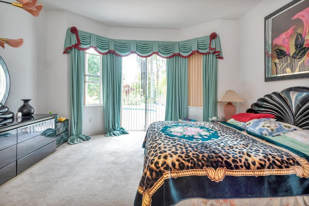 Isla Del Sol 85-32 B - Residential