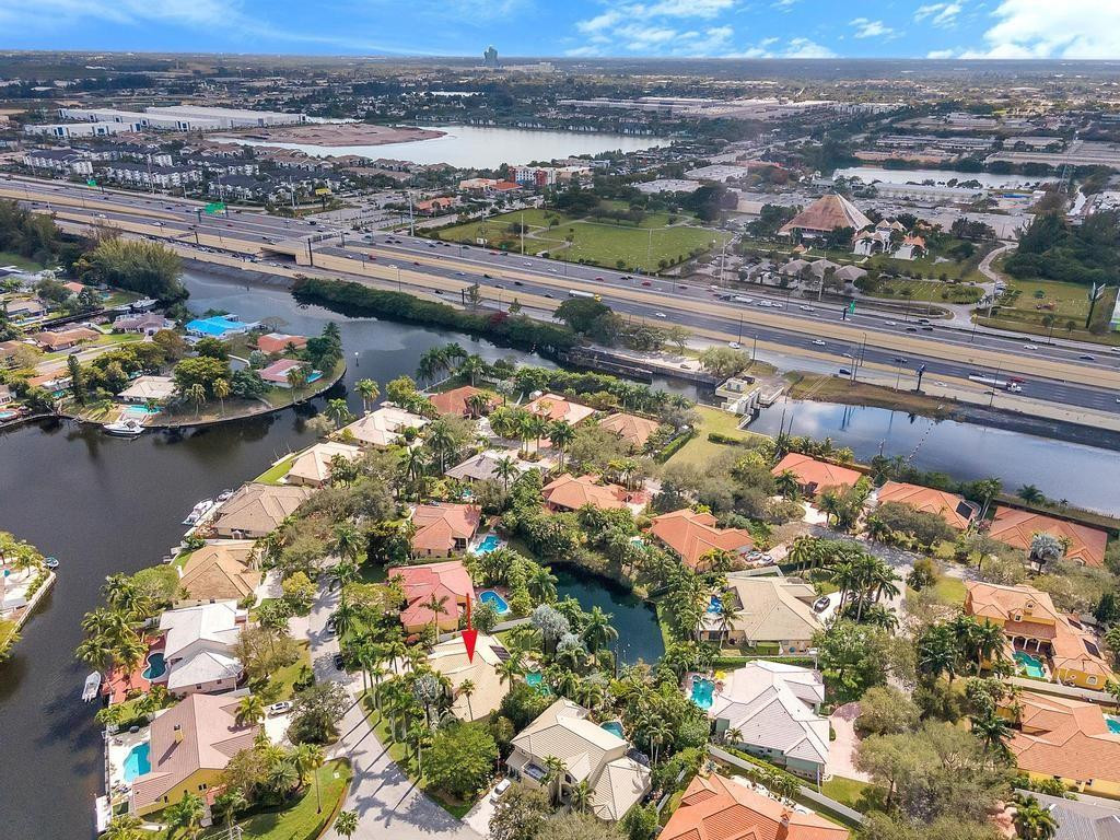 Isla Del Sol 85-32 B - Residential