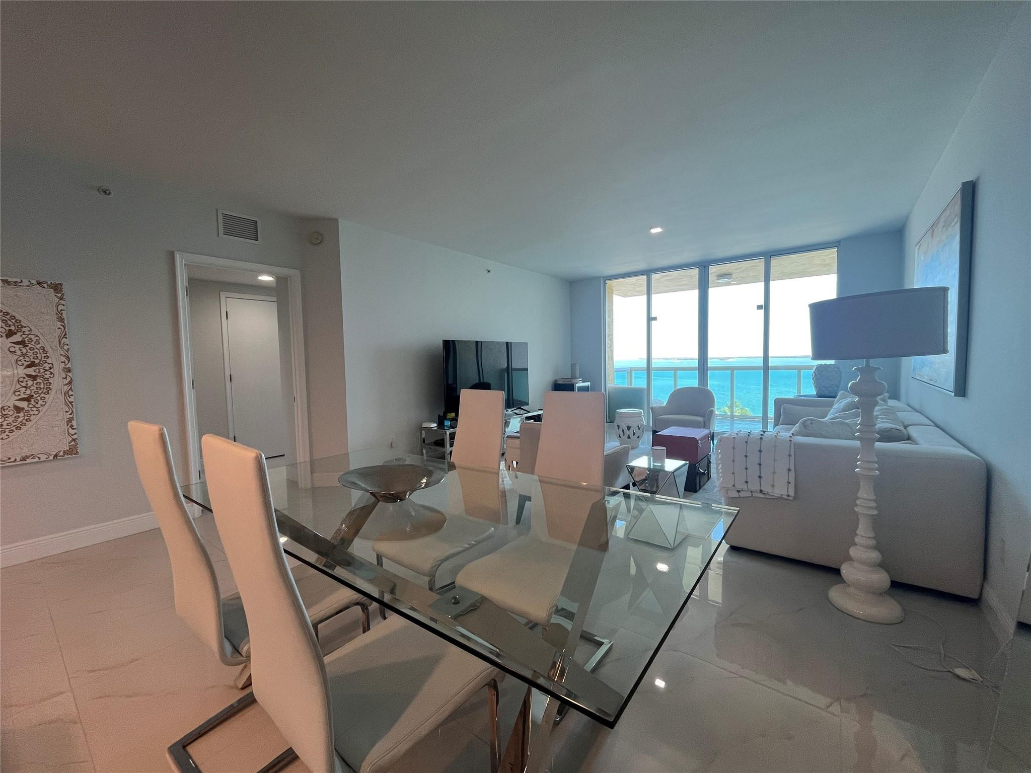 MARINA GRANDE - Residential Lease