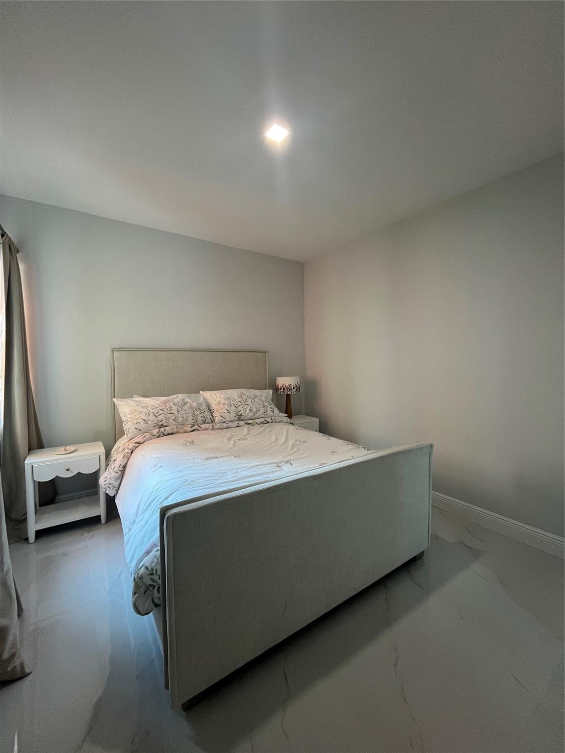 MARINA GRANDE - Residential Lease