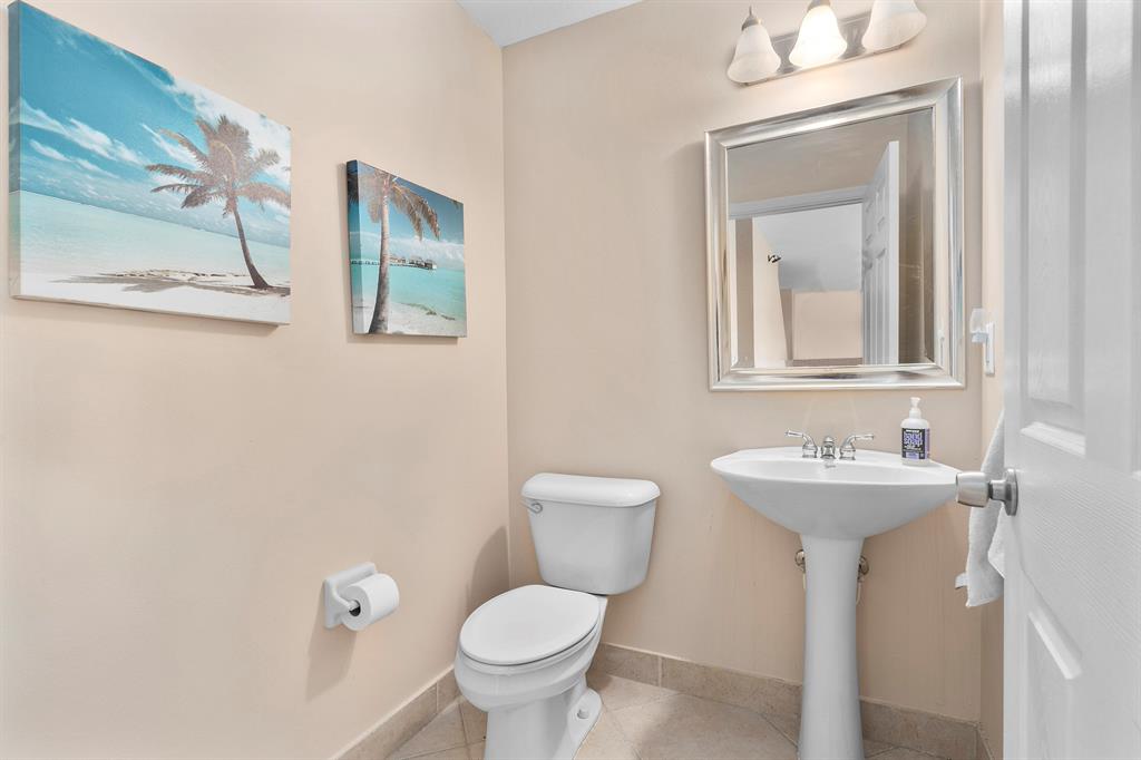 FOURTH  REPLAT OF PORTOFI - Residential