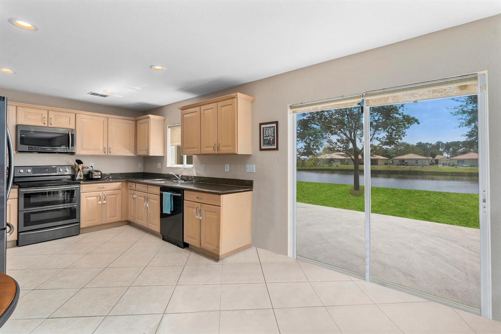 FOURTH  REPLAT OF PORTOFI - Residential