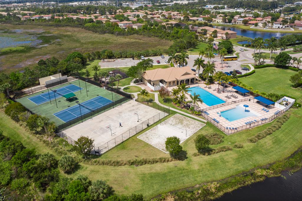 FOURTH  REPLAT OF PORTOFI - Residential