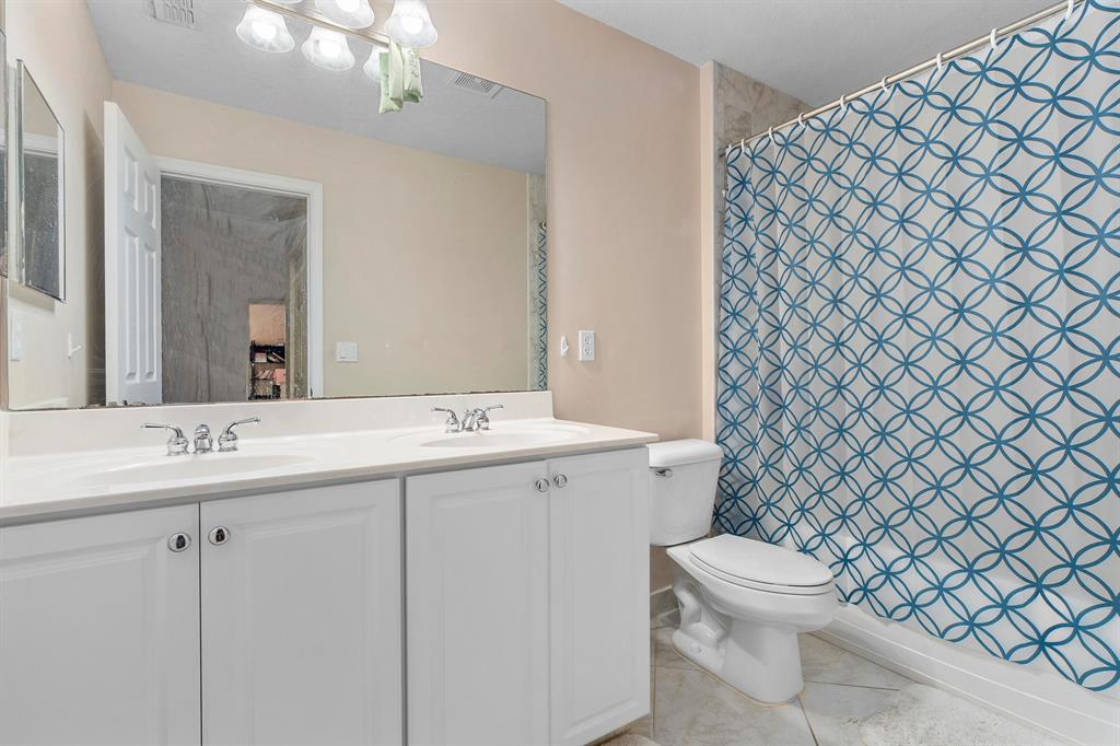 FOURTH  REPLAT OF PORTOFI - Residential