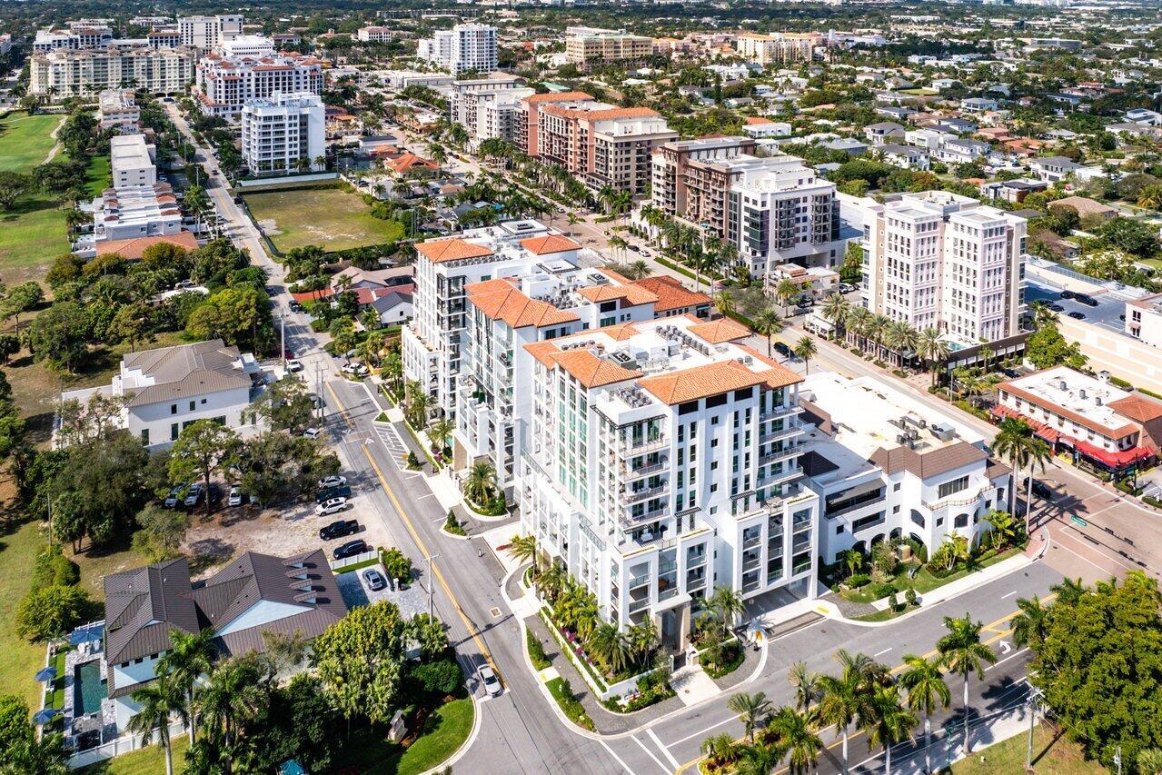 ROYAL PALM RESIDENCES - Residential